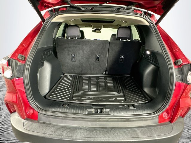 Certified 2020 Ford Escape Titanium AWD/4WD image 34