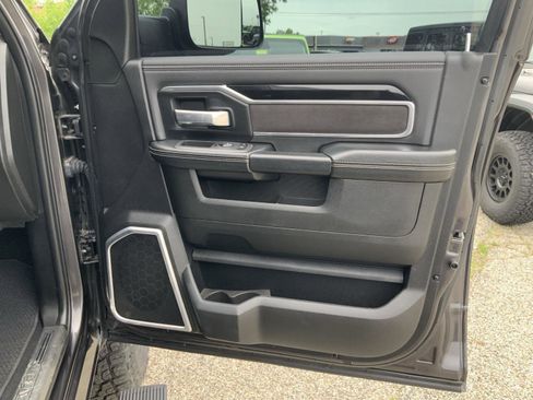Used 2022 RAM 2500 Laramie w/ Night Edition AWD/4WD image 67