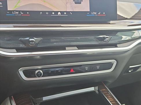 Used 2026 BMW X5 sDrive40i image 15