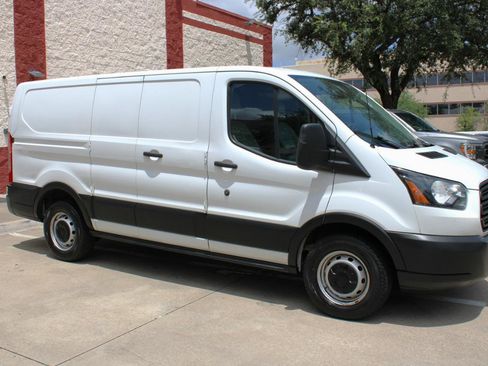 Used 2019 Ford Transit 150 130 Low Roof RWD image 11