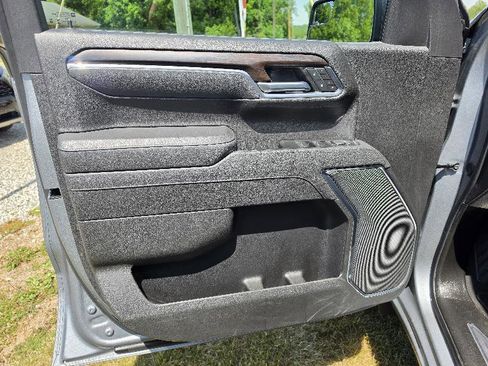 Used 2025 GMC Sierra 1500 SLT AWD/4WD image 6