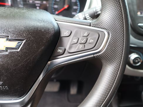 Used 2019 Chevrolet Equinox LS FWD image 23