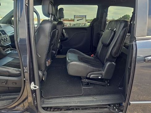 Used 2014 Dodge Grand Caravan SXT FWD image 7