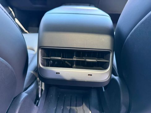 Used 2022 Tesla Model 3 RWD image 19