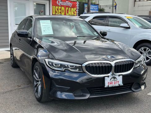 Used 2021 BMW 330i xDrive Sedan w/ Convenience Package image 3