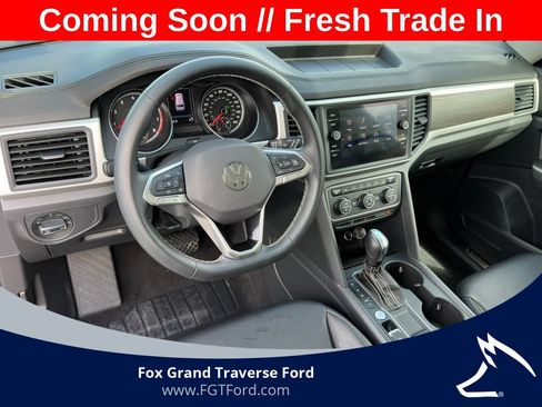 Used 2021 Volkswagen Atlas SE w/ Panoramic Sunroof Package FWD image 16