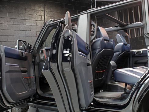 Used 2024 Ford Bronco Raptor w/ Interior Carbon Fiber Pack 6 image 54