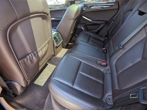 Used 2016 Porsche Macan S image 13