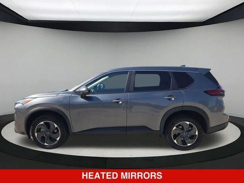 Used 2025 Nissan Rogue SV AWD/4WD image 3