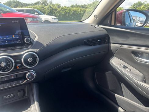 Used 2025 Nissan Sentra SV FWD image 33