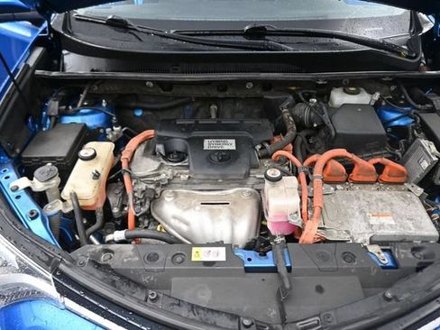 Used 2018 Toyota RAV4 Limited AWD/4WD image 12