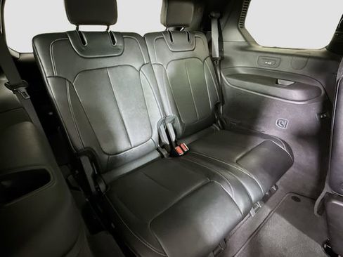 Used 2022 Jeep Grand Cherokee L Overland w/ Luxury Tech Group IV image 28