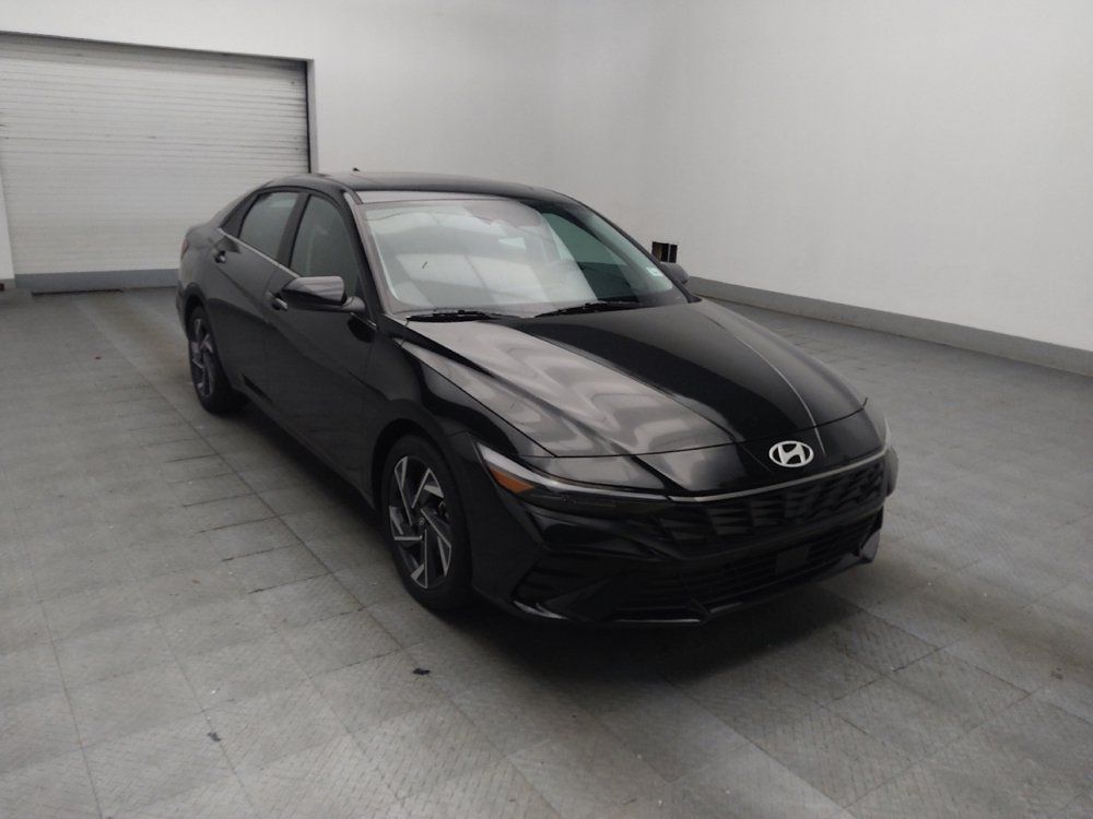 Used 2025 Hyundai Elantra SEL FWD image 13