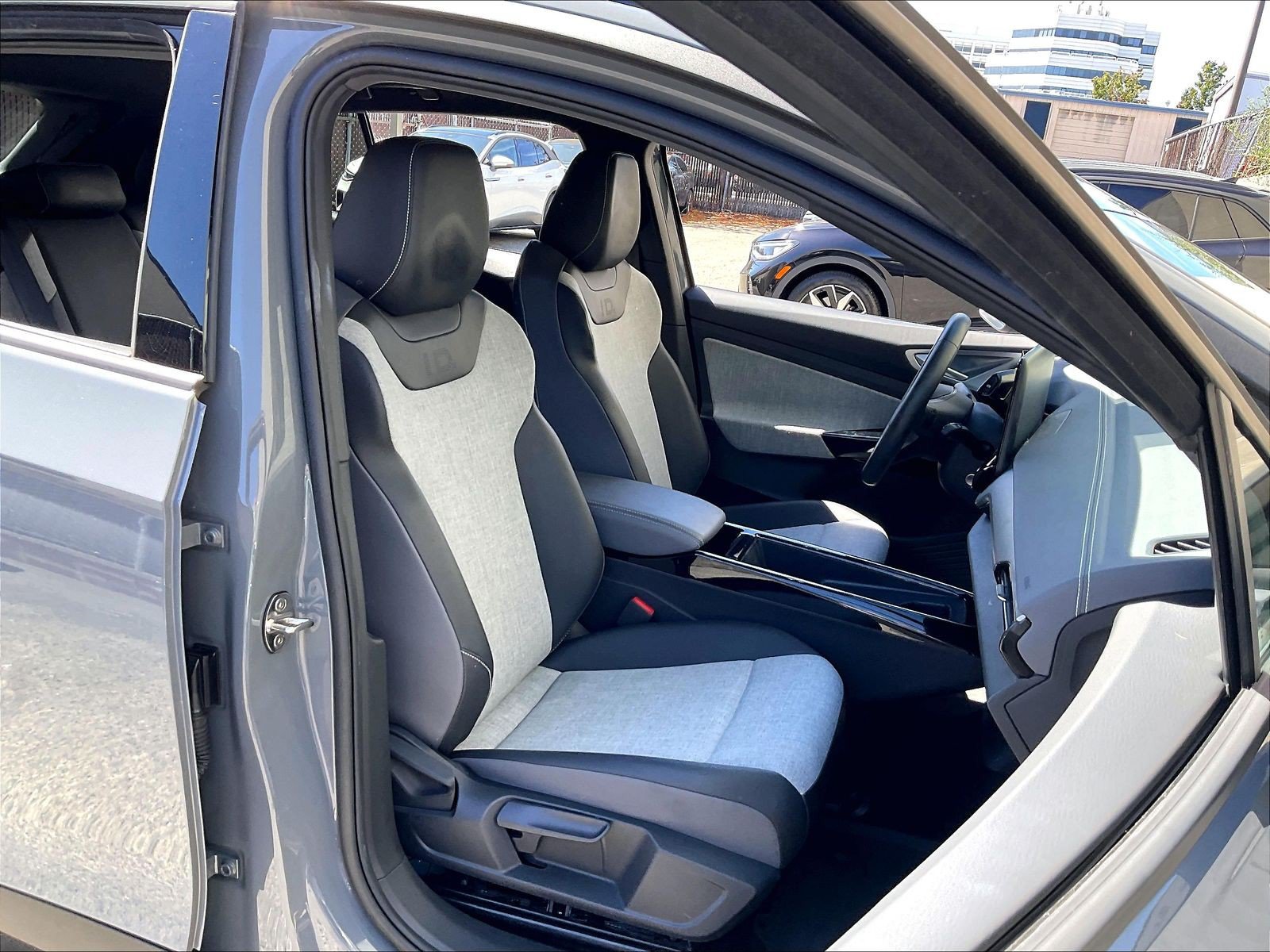 Certified 2023 Volkswagen ID.4 Pro RWD image 6
