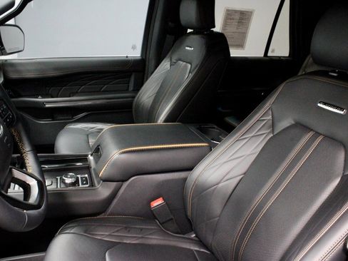 Certified 2024 Ford Expedition Max Platinum image 28