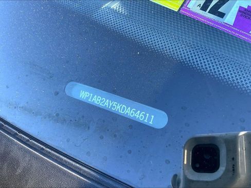 Used 2019 Porsche Cayenne S image 32