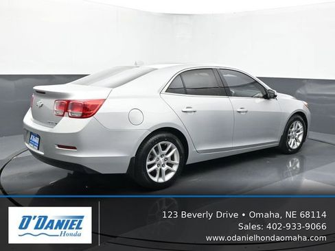Used 2013 Chevrolet Malibu Eco w/ Navigation Package FWD image 6