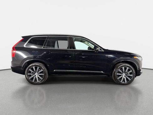 Used 2025 Volvo XC90 B6 Plus AWD/4WD image 2
