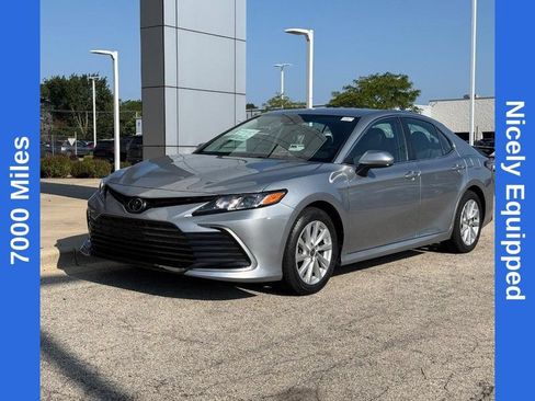 Used 2022 Toyota Camry LE FWD image 7