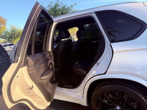Used 2014 BMW X1 sDrive28i RWD image 3
