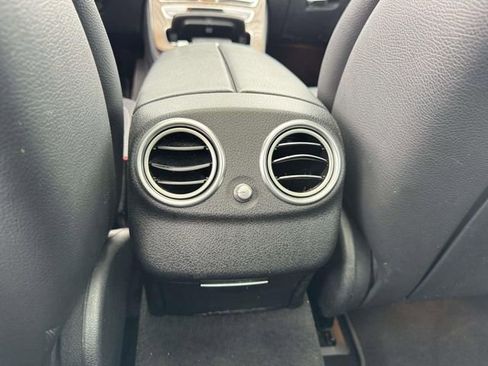 Used 2022 Mercedes-Benz E 350 Sedan image 17