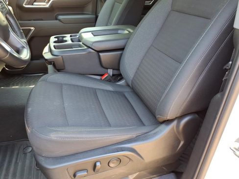 Used 2025 Chevrolet Silverado 1500 LT AWD/4WD image 11