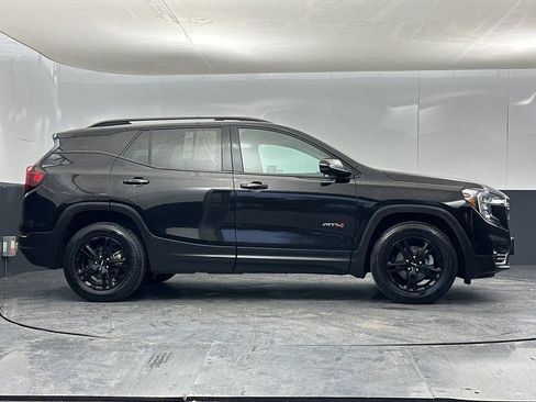 Used 2023 GMC Terrain AT4 image 2