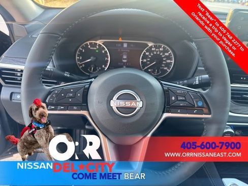 New 2025 Nissan Altima 2.5 SL image 17