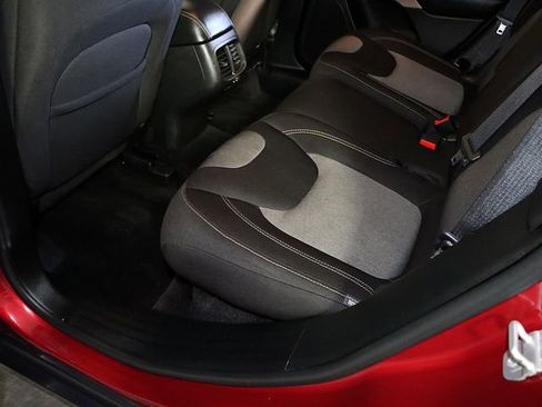 Used 2017 Jeep Cherokee Sport image 26