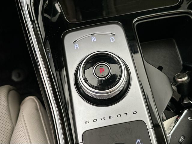 Used 2023 Kia Sorento SX Prestige w/ Panoramic Sunroof Package AWD/4WD image 16