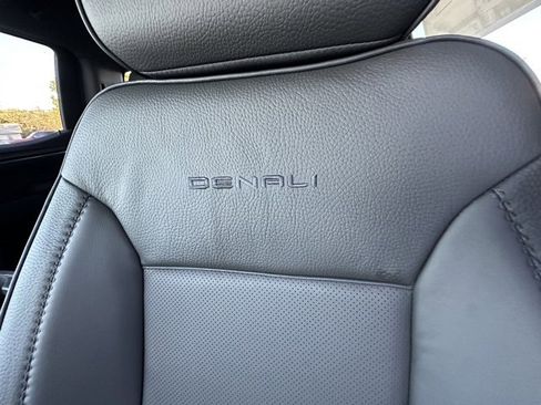 New 2026 GMC Sierra 1500 Denali w/ Denali Reserve Package image 16