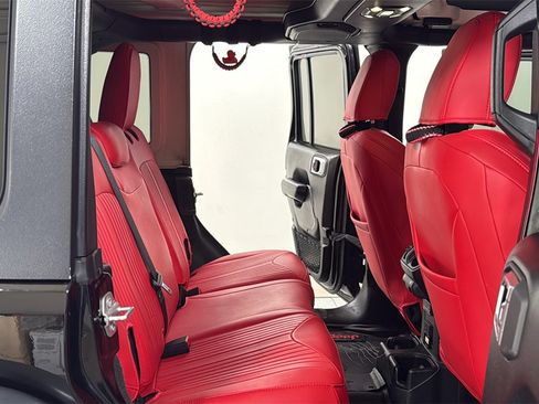 Used 2021 Jeep Wrangler Unlimited Rubicon w/ LED Lighting Group image 17