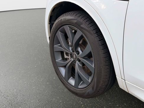Used 2023 Land Rover Discovery Sport SE R-Dynamic AWD/4WD image 10