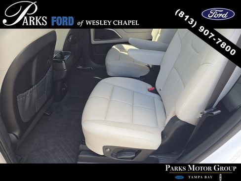 Used 2022 Kia Telluride EX w/ EX Premium Package AWD/4WD image 15
