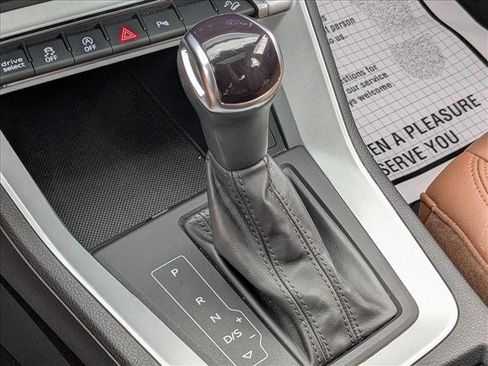 Used 2022 Audi Q3 2.0T Premium Plus image 12