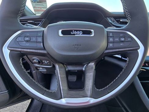 New 2026 Jeep Grand Cherokee L 4WD image 15