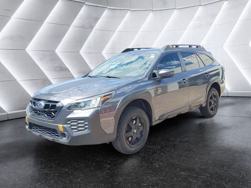 Used 2025 Subaru Outback Wilderness AWD/4WD image 3