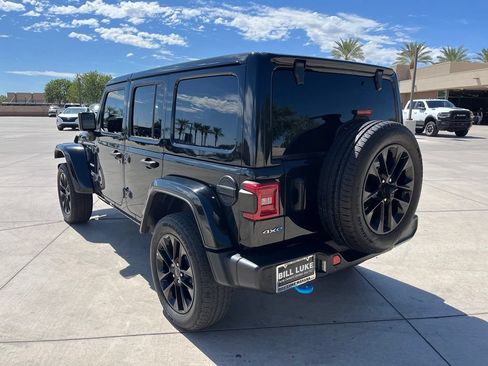 Used 2024 Jeep Wrangler Unlimited Sahara w/ Safety Group AWD/4WD image 10