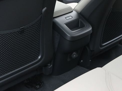 New 2026 Volvo XC60 B5 Plus w/ Protection Package Premier image 29