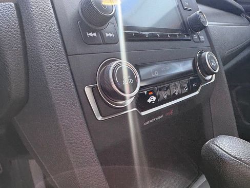 Used 2017 Honda Civic LX image 29