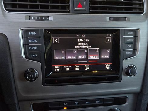 Used 2015 Volkswagen Golf S FWD image 15