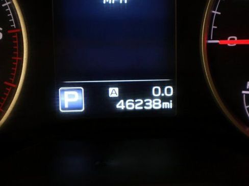 Used 2022 Subaru Ascent Premium w/ Convenience Package image 16