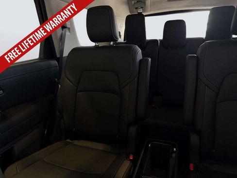 New 2026 Nissan Pathfinder SL w/ SL Premium Package FWD image 26