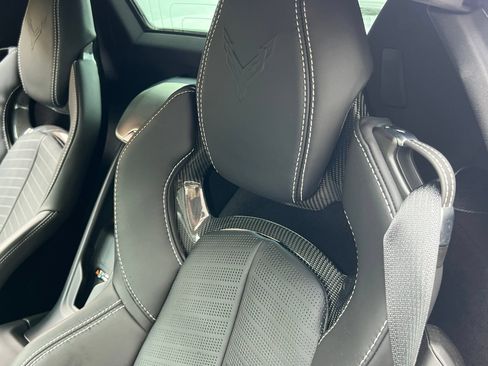 Used 2025 Chevrolet Corvette Z06 RWD image 21