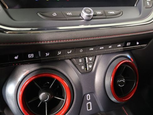 Used 2023 Chevrolet Blazer RS FWD image 7