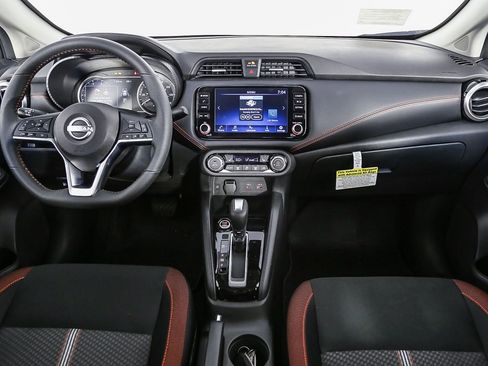 New 2025 Nissan Versa SR w/ Trunk Package image 14