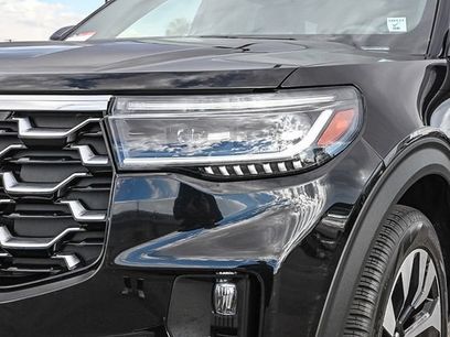 Certified 2025 Ford Explorer Platinum w/ LUX Leather Package