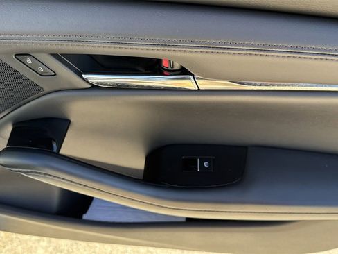 Used 2023 MAZDA MAZDA3 s image 44