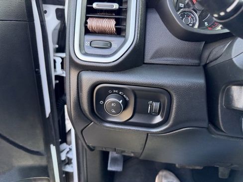 Used 2022 RAM 2500 Big Horn w/ Cold Weather Group image 22