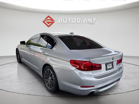 Used 2019 BMW 530i RWD image 3